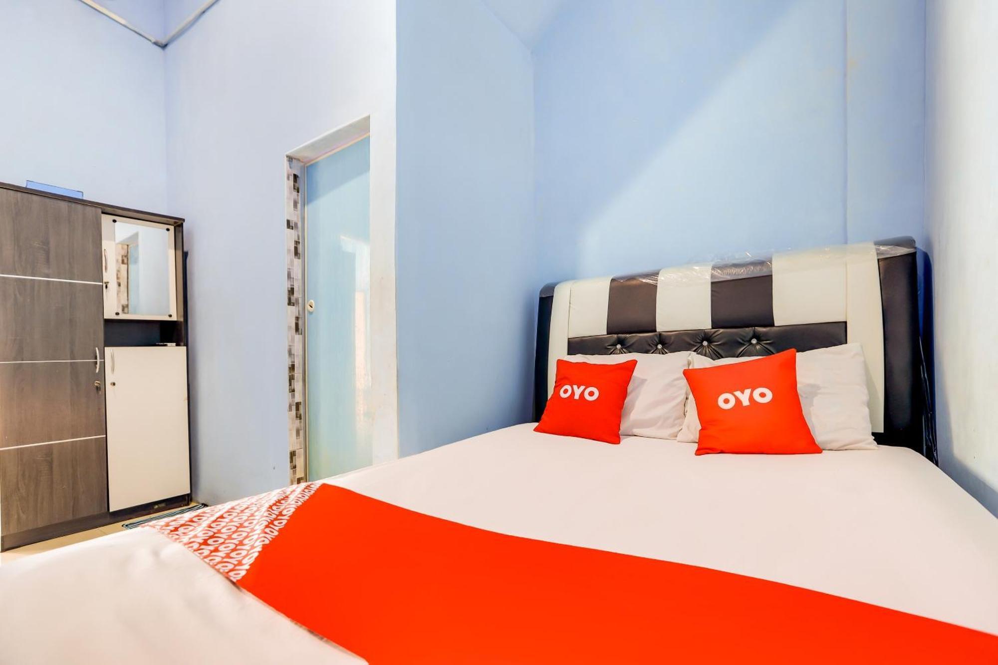 Oyo 90009 Faster Inn 1 Medan Eksteriør billede