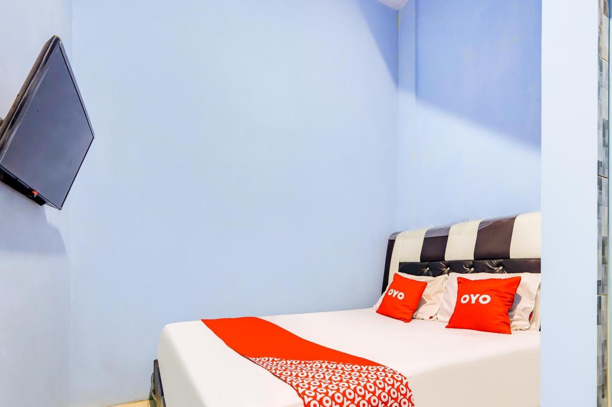 Oyo 90009 Faster Inn 1 Medan Eksteriør billede